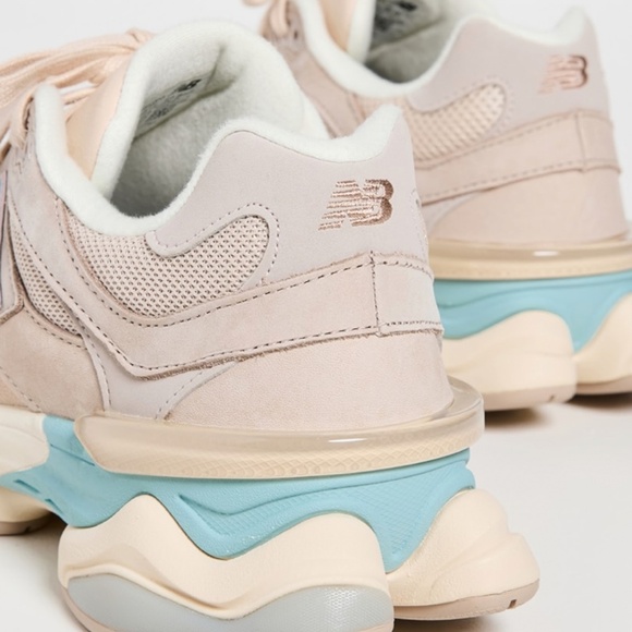 New Balance Women's Sneakers in Beige Pink and Light Blue - Picture 4 of 12